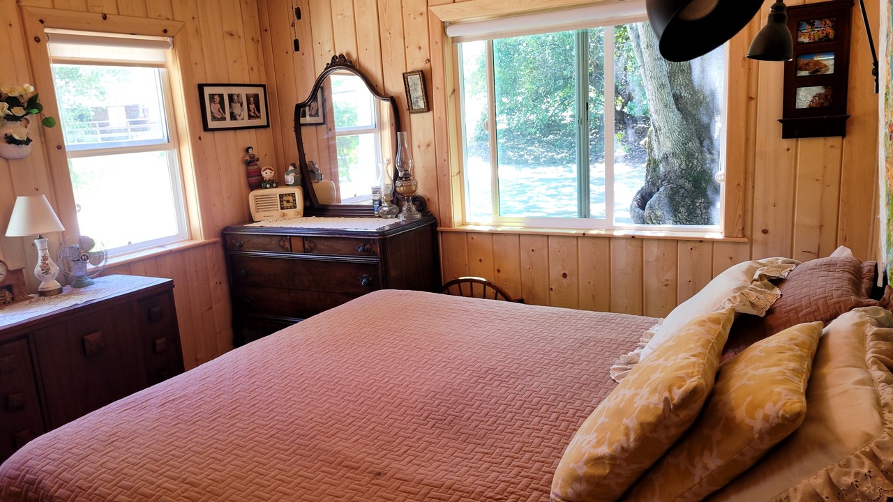Photo of Bedroom in Julian