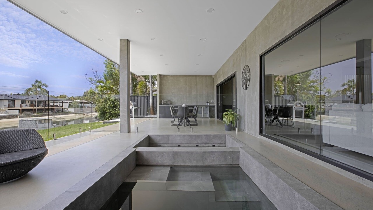 Photo of Outdoor in Broadbeach Waters
