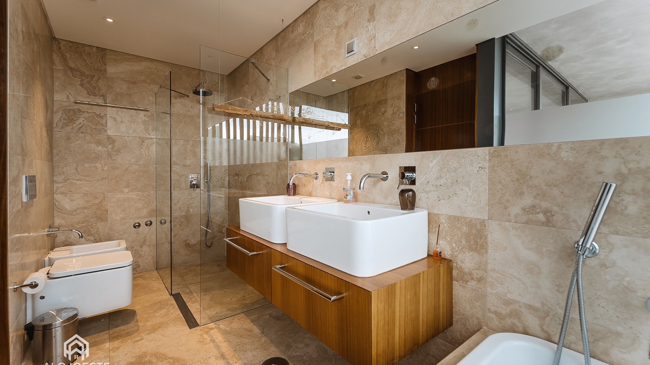Photo of Bathroom in Torres Vedras