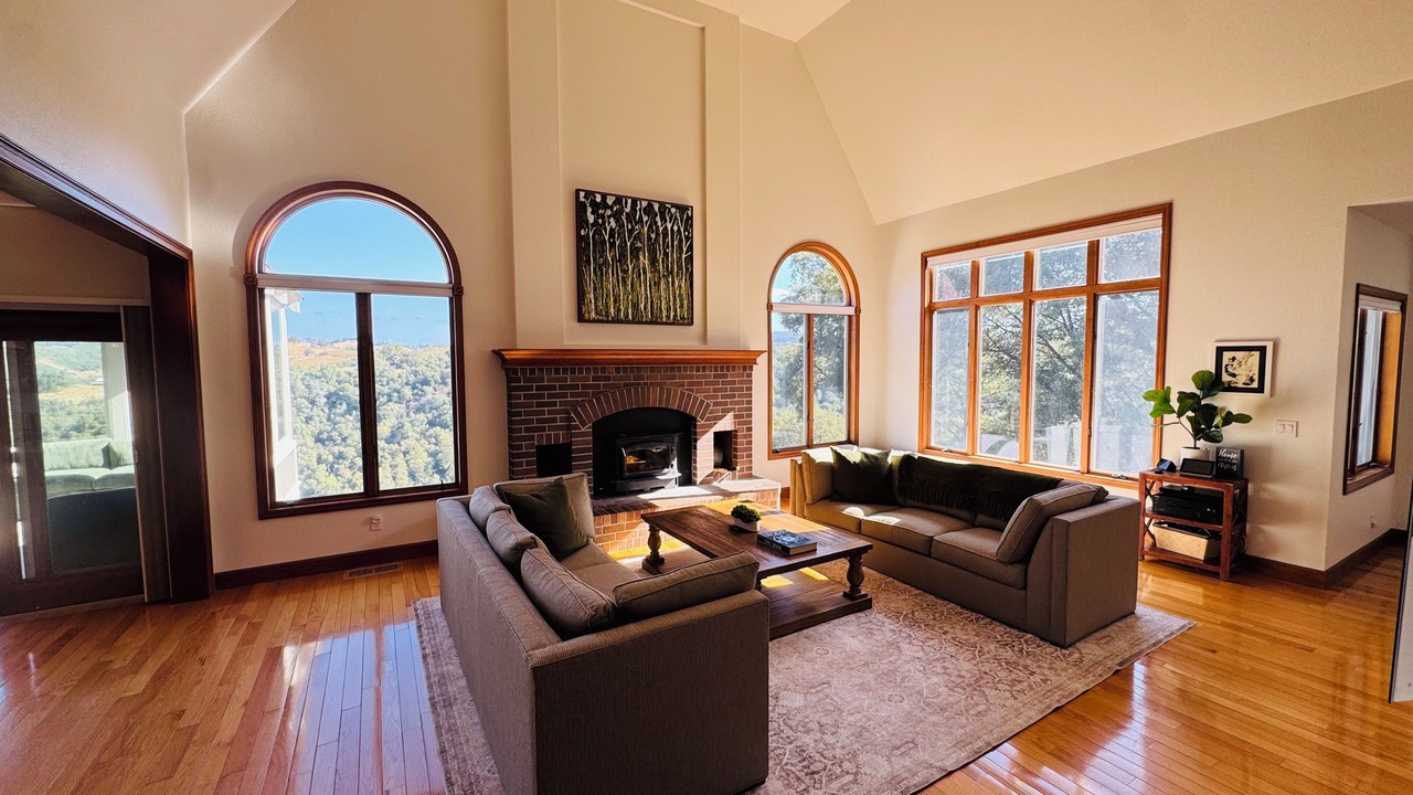 Photo of Livingroom in Shenandoah Valley