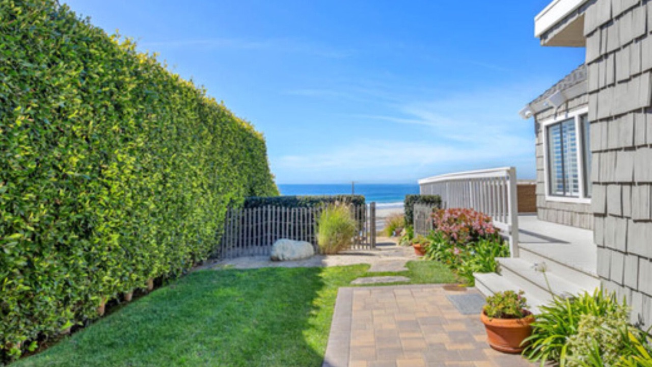 Photo of Patio Balcony in Western Malibu