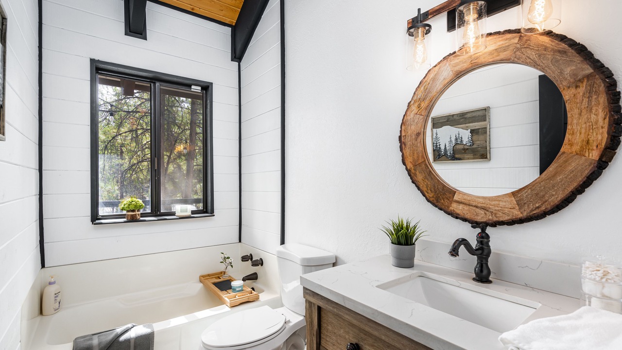 Photo of Bathroom in Fox Farm