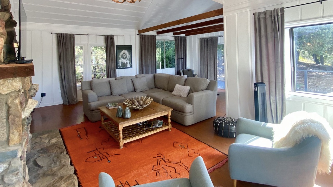 Photo of Livingroom in Julian