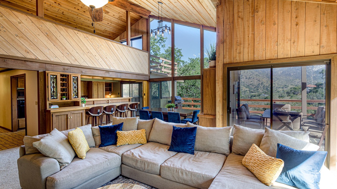 Photo of Livingroom in Three Rivers