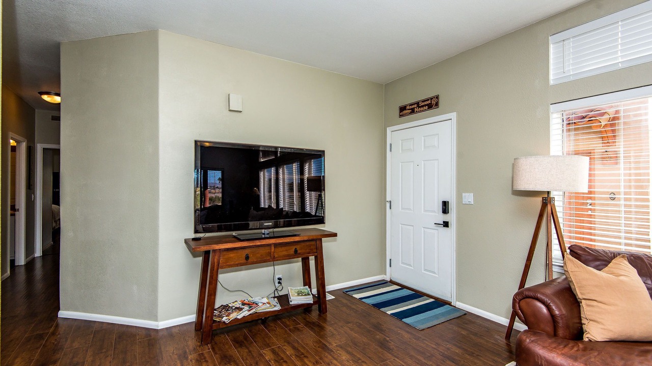 Photo of Bedroom in Needles
