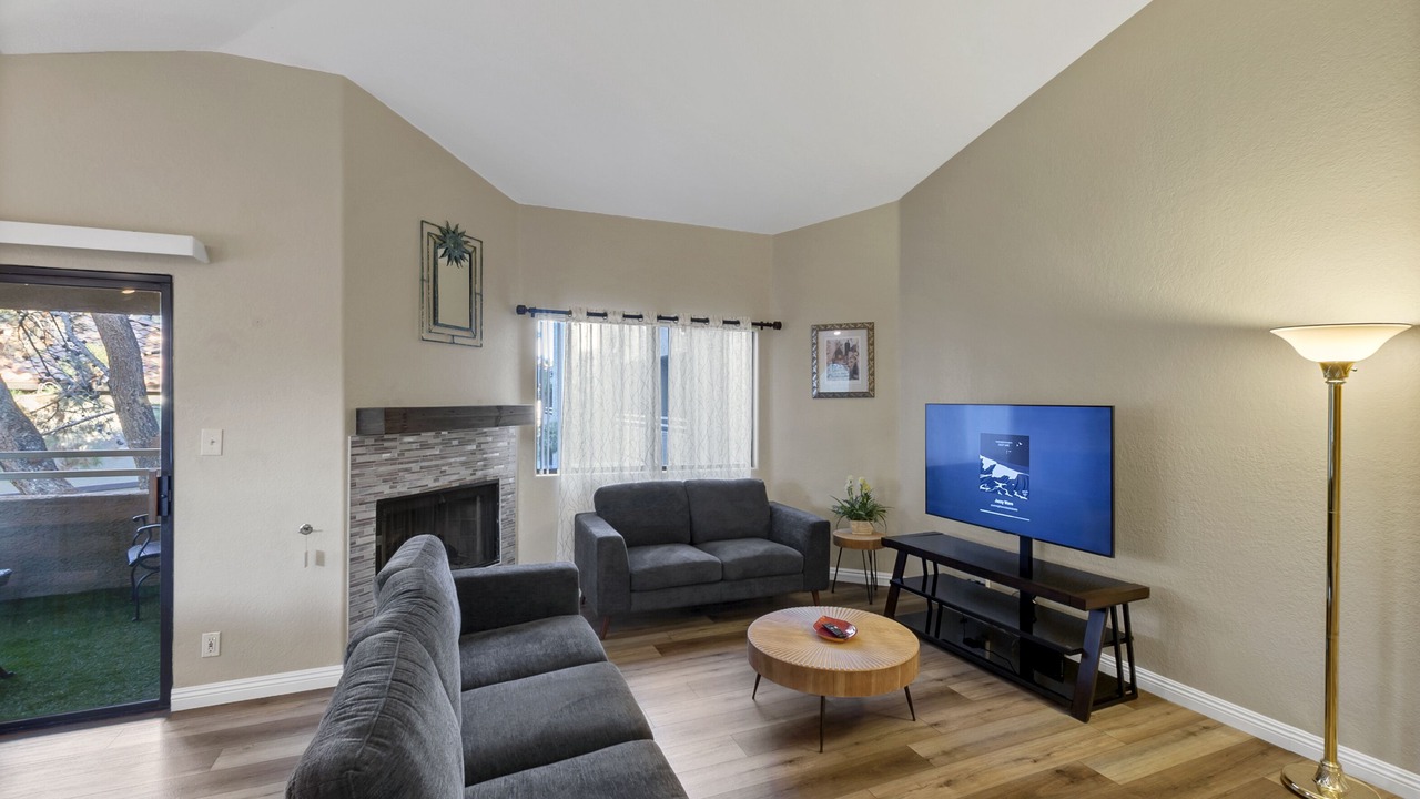 Photo of Livingroom in Spring Valley