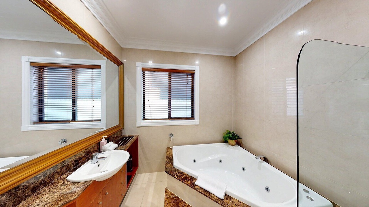 Photo of Bathroom in Broadbeach