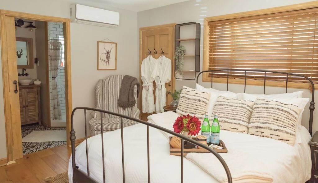 Photo of Bedroom in Idyllwild