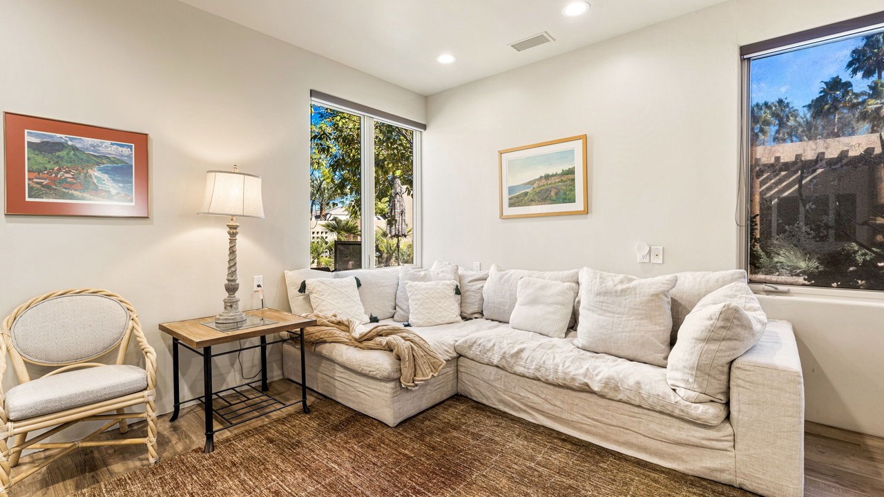 Photo of Livingroom in Rancho Mirage