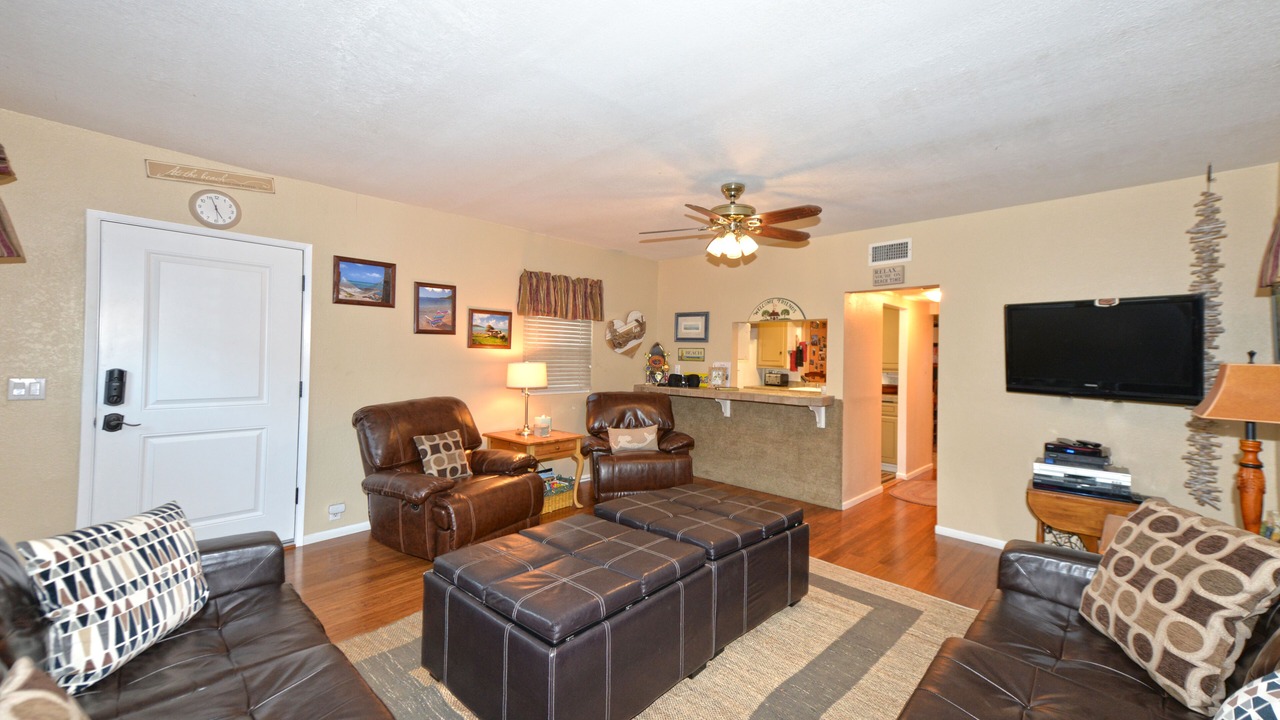 Photo of Bedroom in Avalon