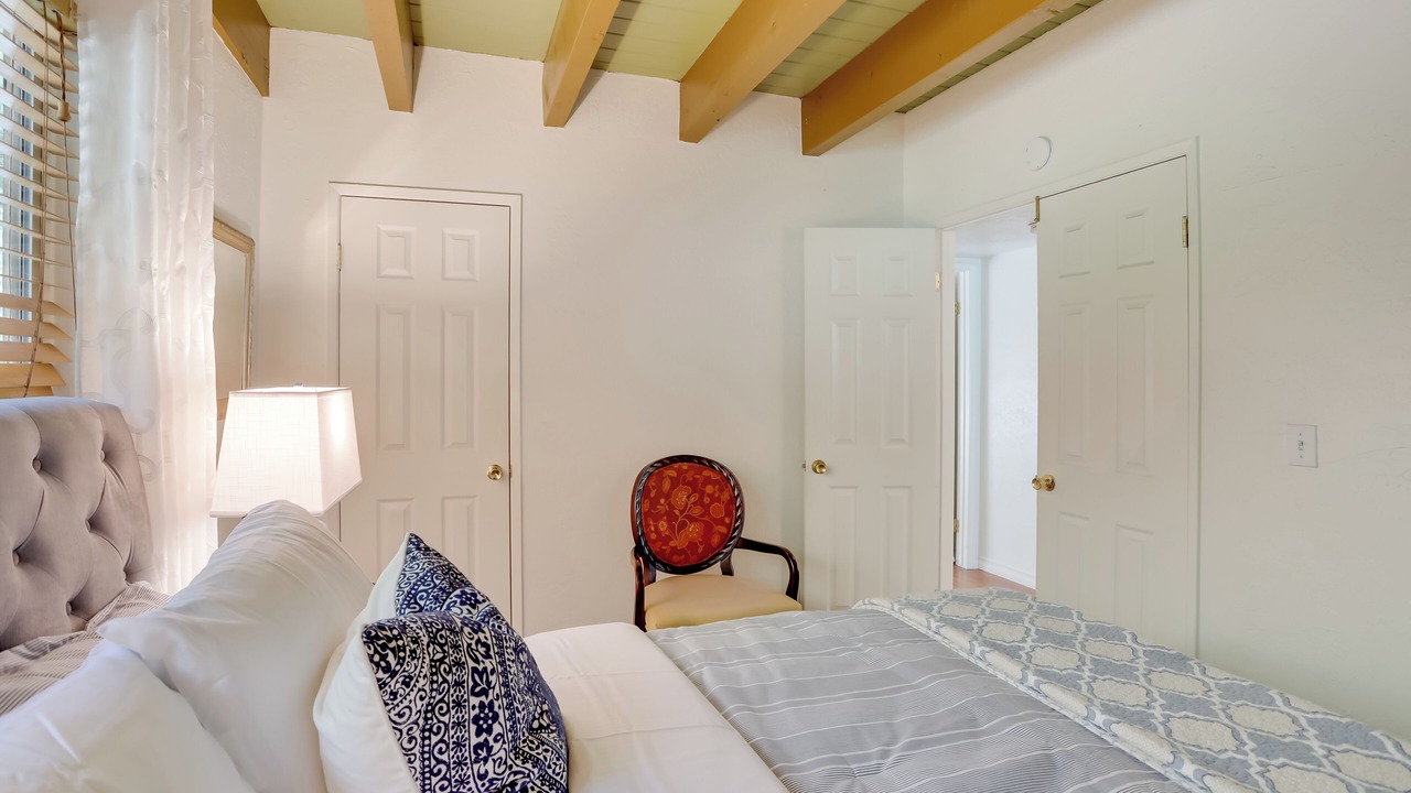 Photo of Bedroom in Crestline