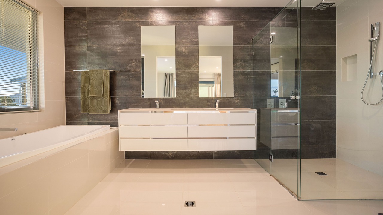 Photo of Bathroom in Surfers Paradise