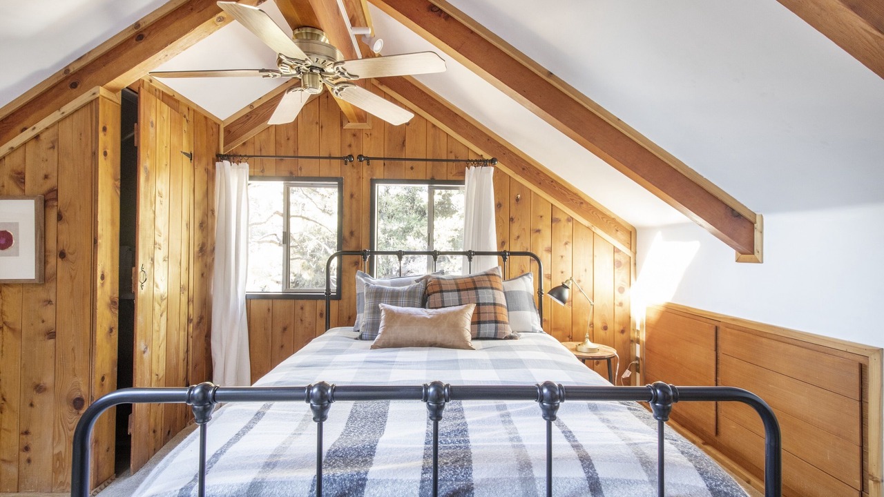 Photo of Bedroom in Idyllwild