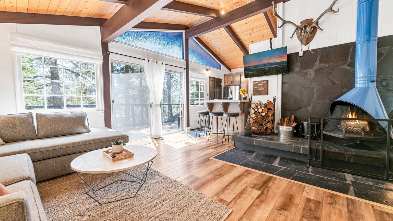 Photo of Livingroom in Moonridge