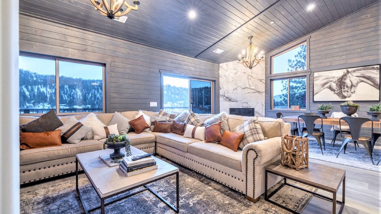 Photo of Livingroom in Boulder Bay