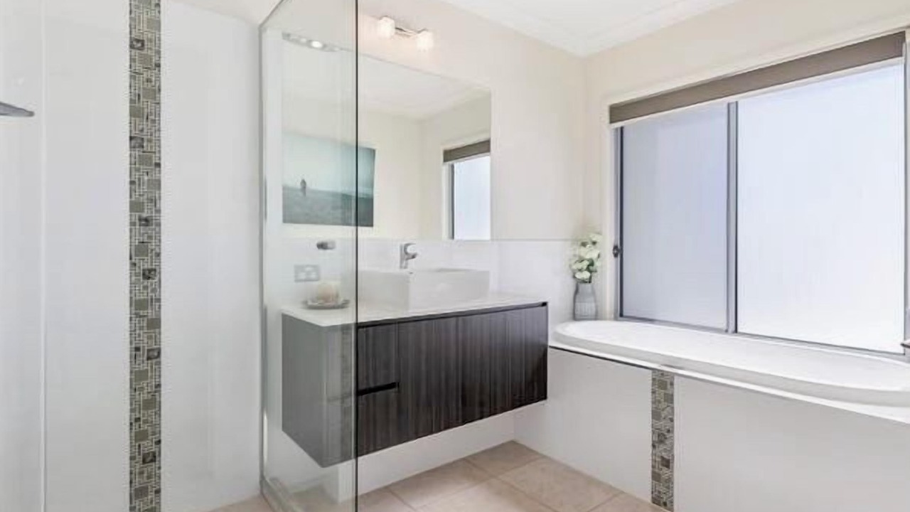 Photo of Bathroom in Sandstone Point