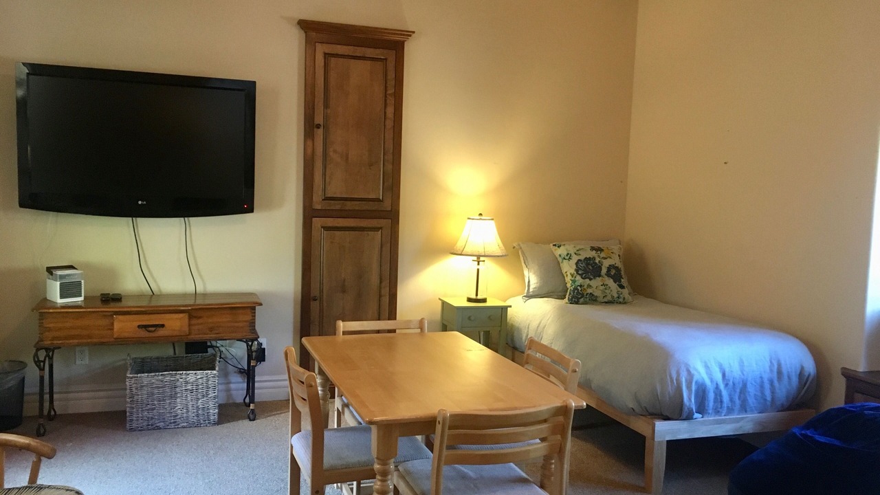 Photo of Bedroom in Atascadero