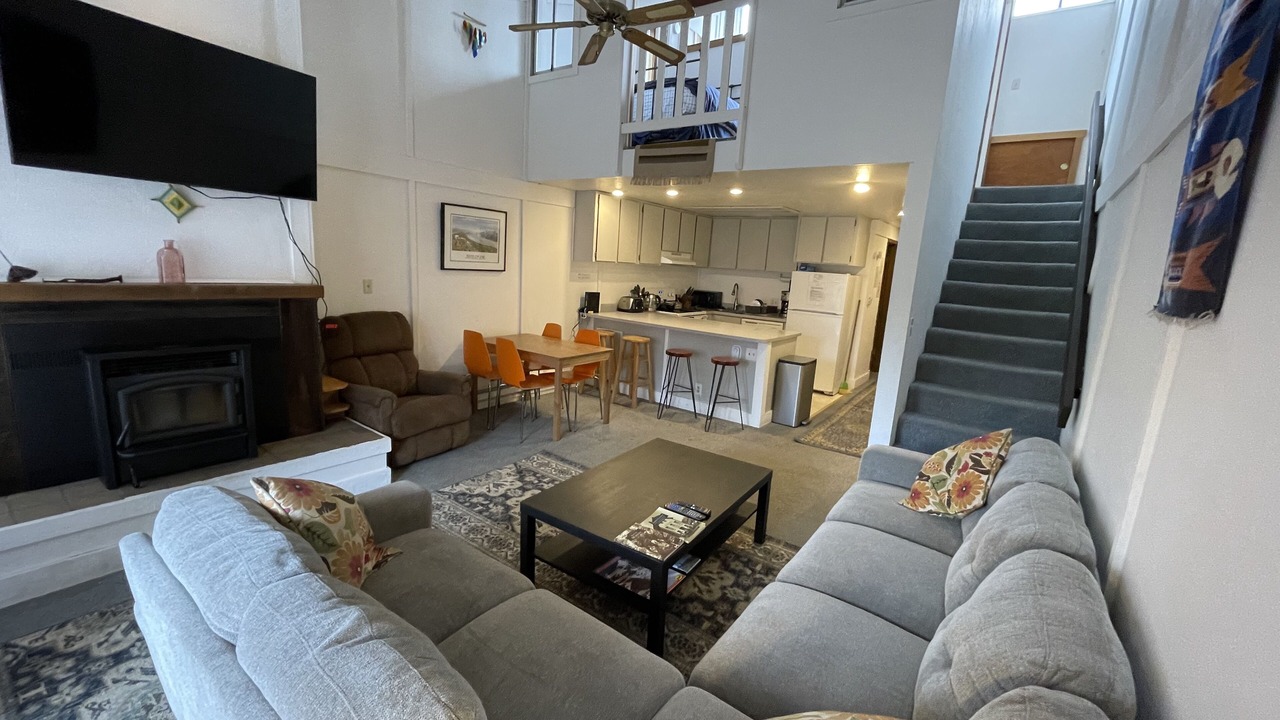 Photo of Livingroom in Bear Valley