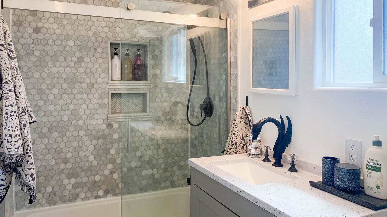 Photo of Bathroom in Landers