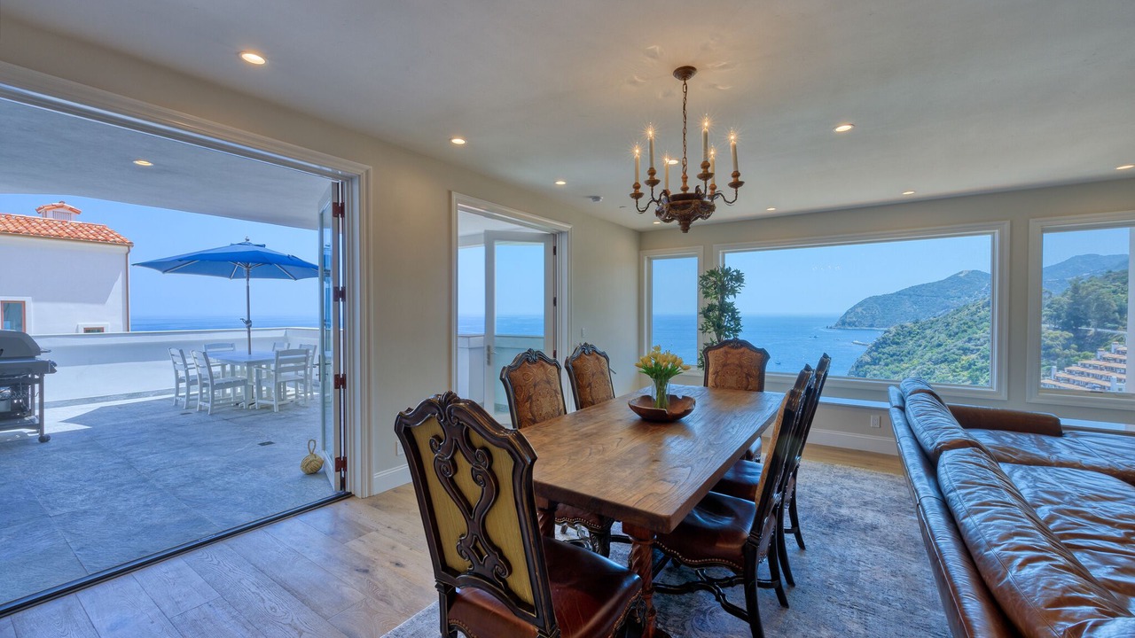 Photo of Patio Balcony in Avalon