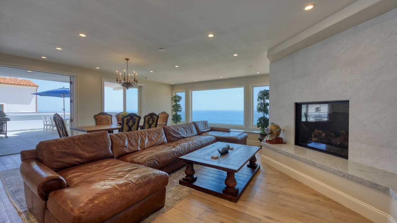 Photo of Livingroom in Avalon