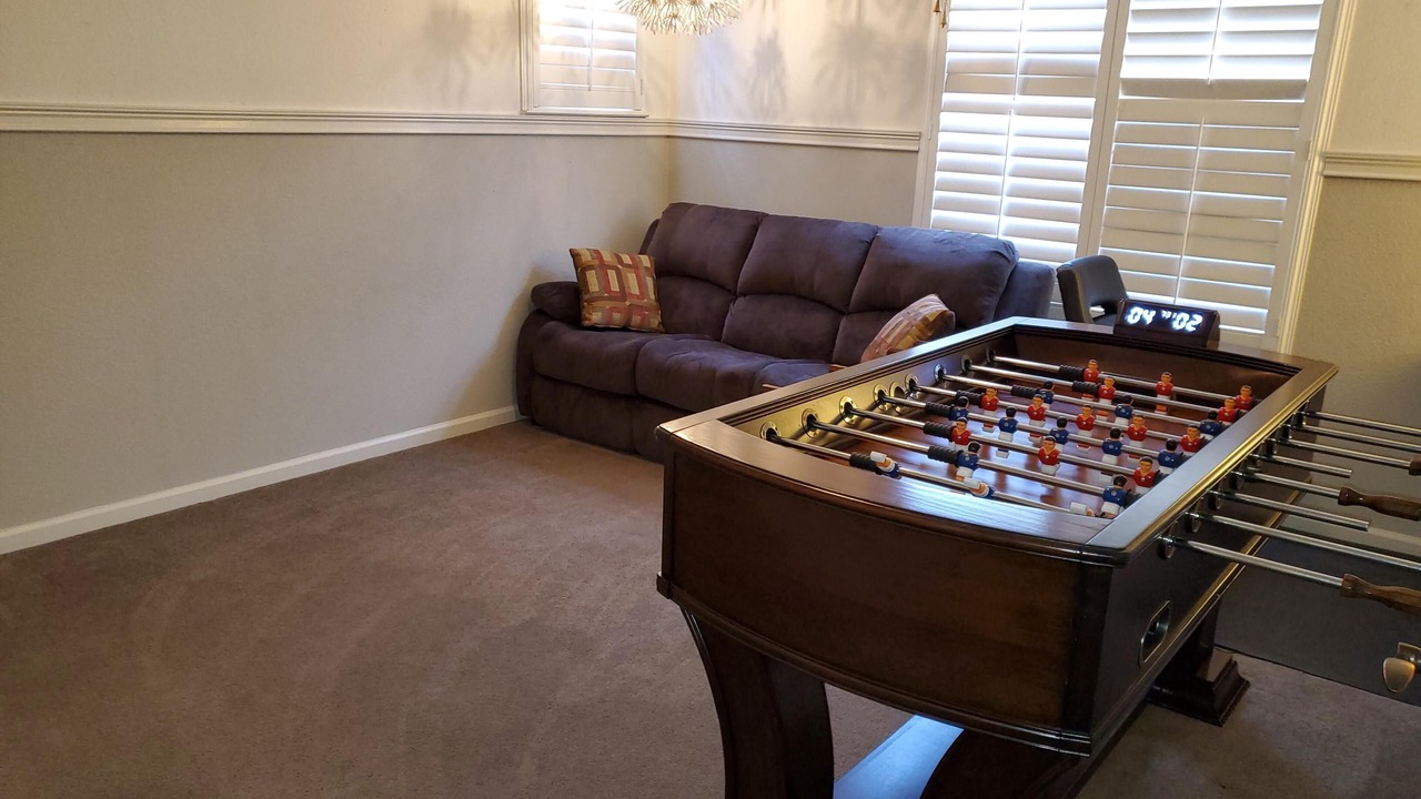 Photo of Bedroom in Raisin