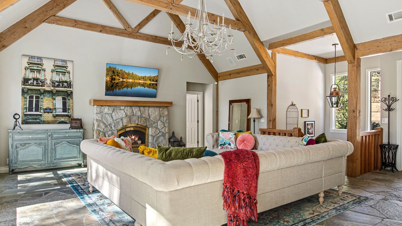 Photo of Bedroom in Lake Arrowhead