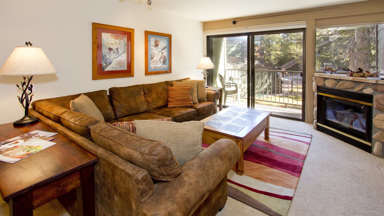 Photo of Livingroom in Mammoth Lakes