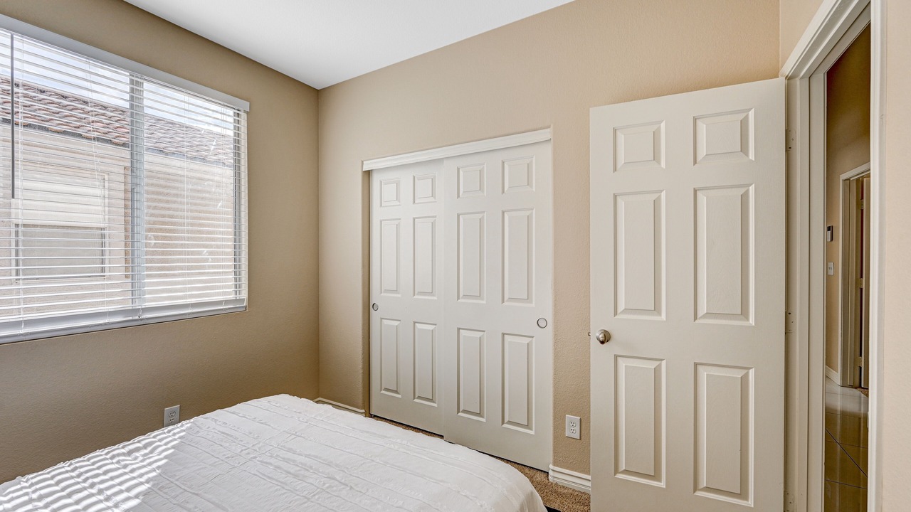 Photo of Bedroom in Enterprise