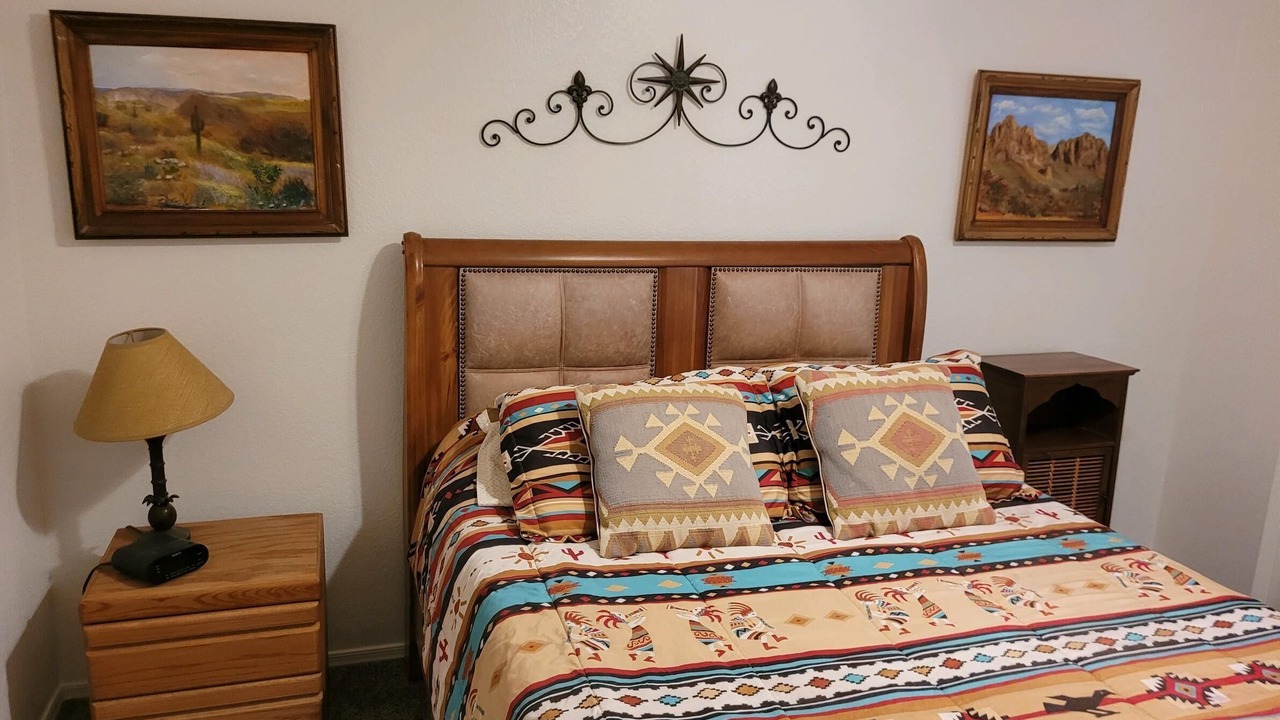 Photo of Bedroom in Needles