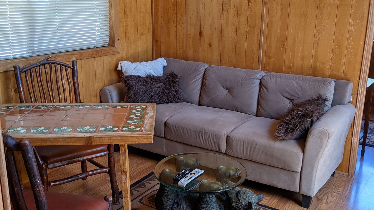 Photo of Livingroom in Bradley