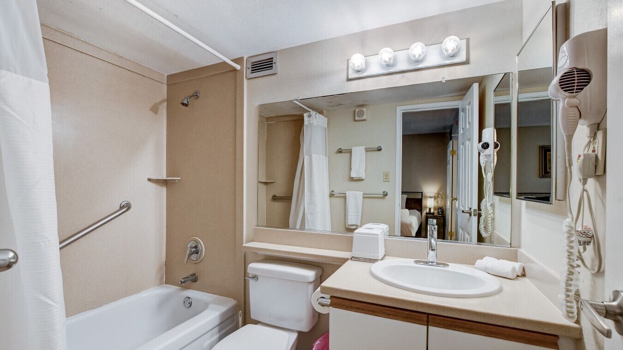 Photo of Bathroom in Las Vegas Strip