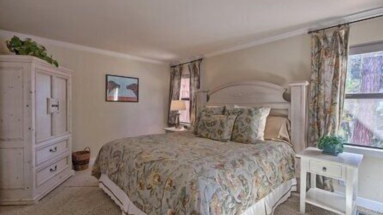 Photo of Bedroom in Happy Hill