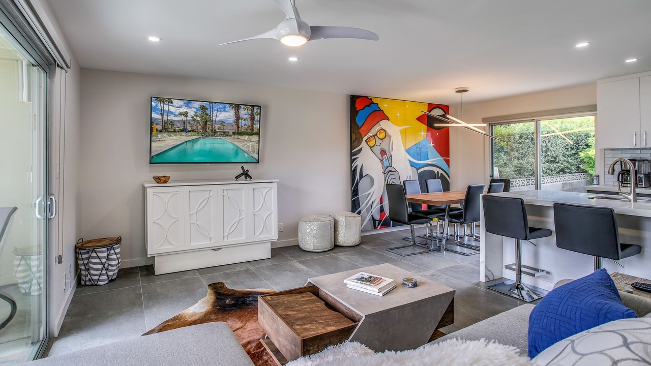Photo of Livingroom in Araby Commons