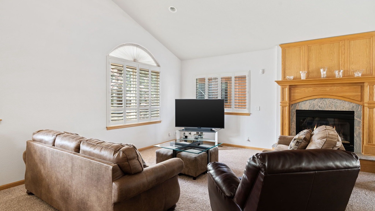 Photo of Livingroom in Montgomery Estates