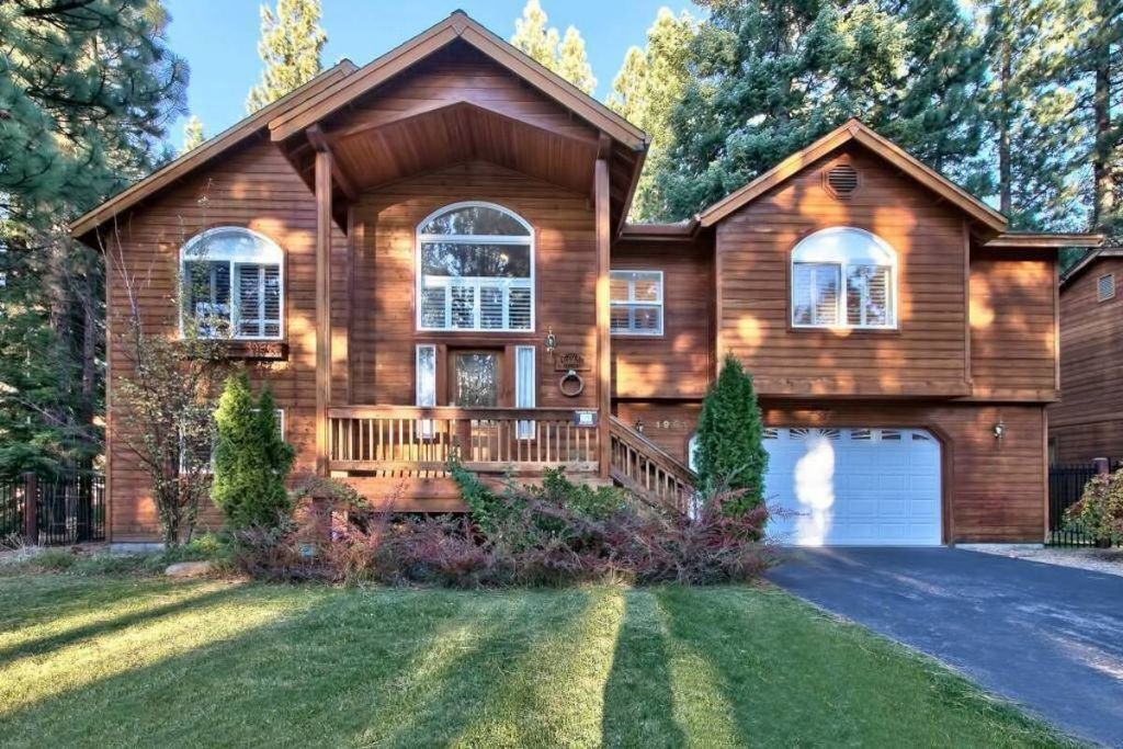 Photo of Outdoor in Montgomery Estates