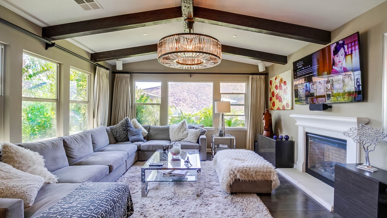 Photo of Livingroom in Spring Valley