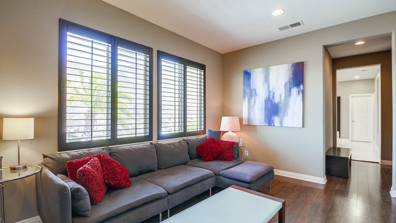 Photo of Livingroom in Spring Valley