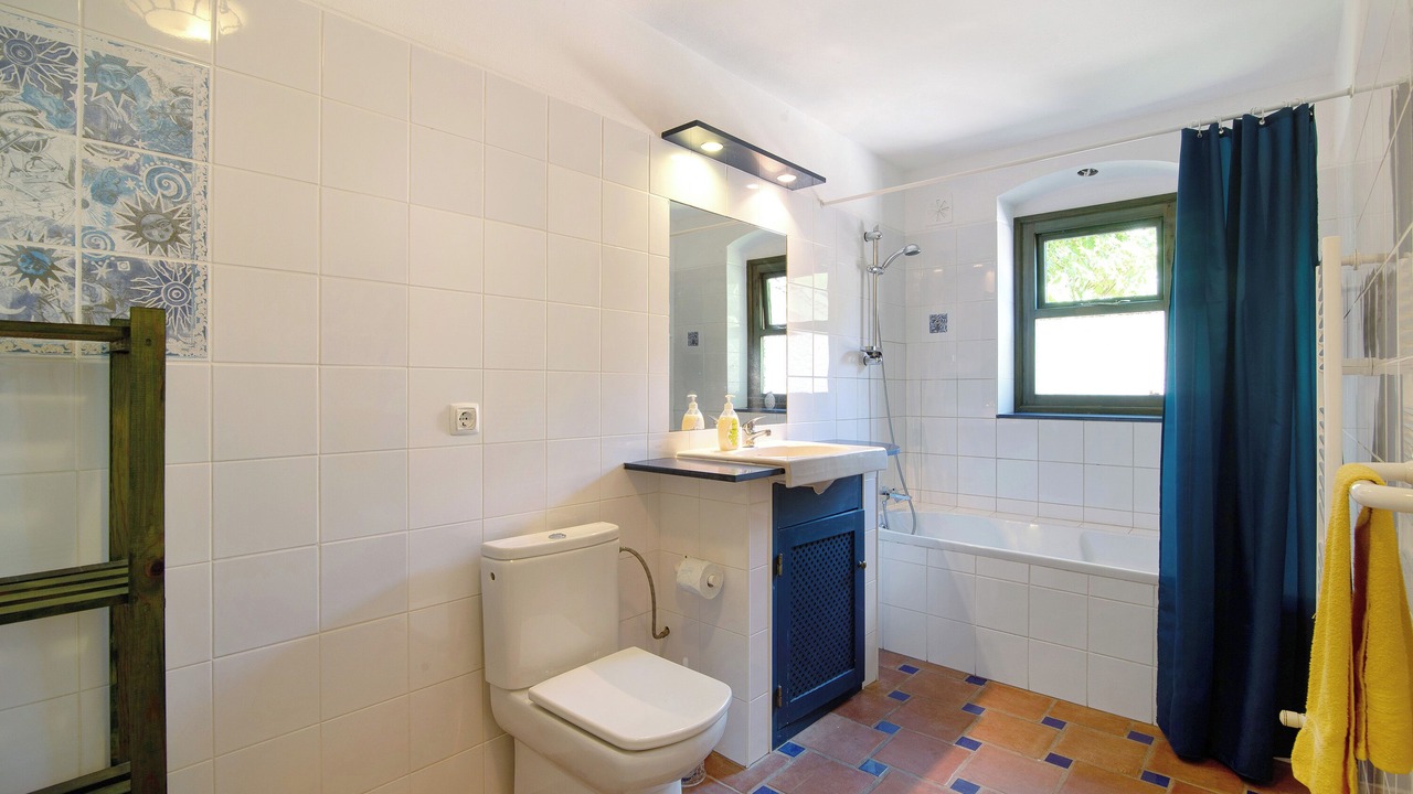 Photo of Bathroom in Tavira
