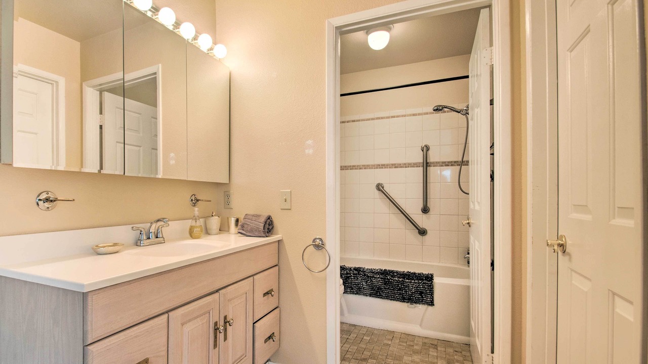 Photo of Bathroom in Pine Mountain Club