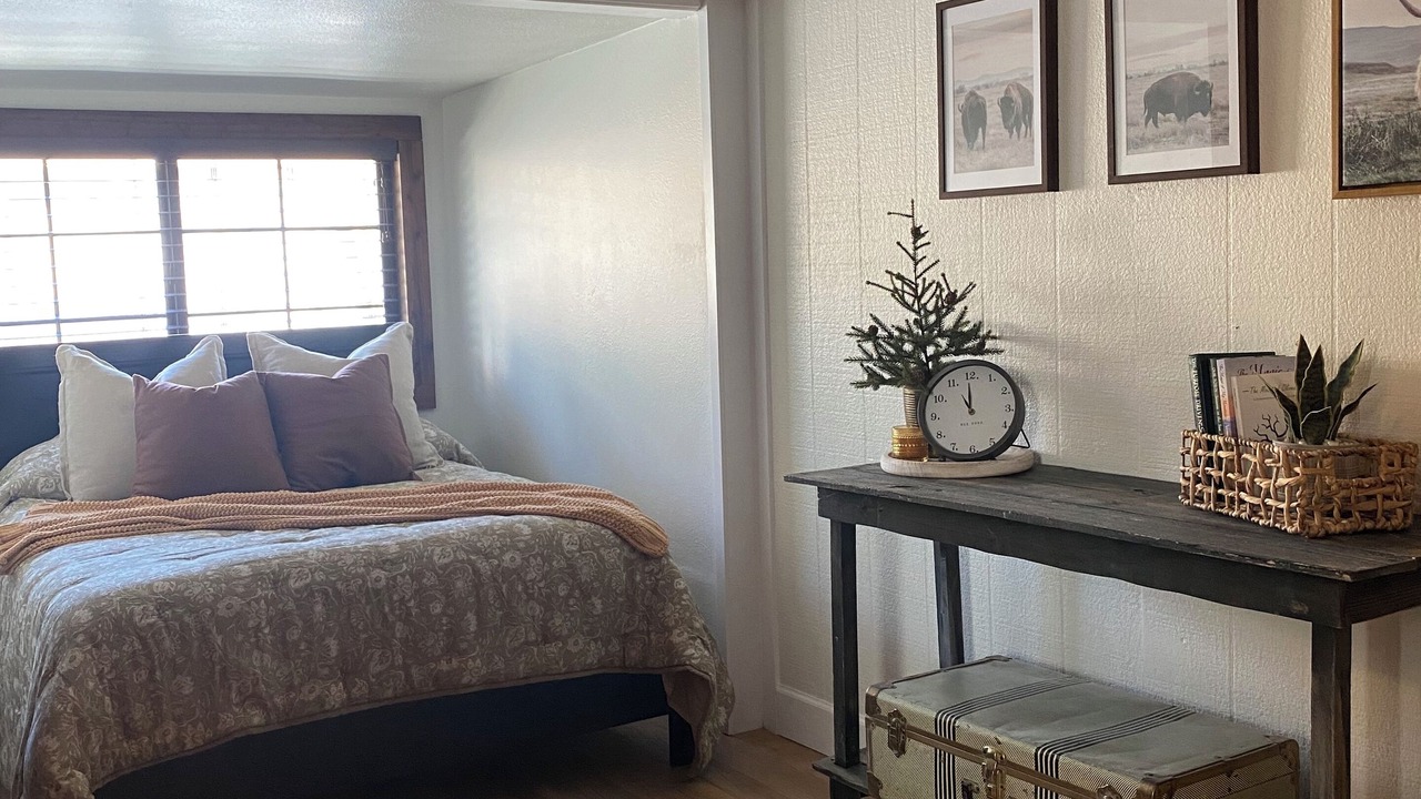 Photo of Bedroom in Springville