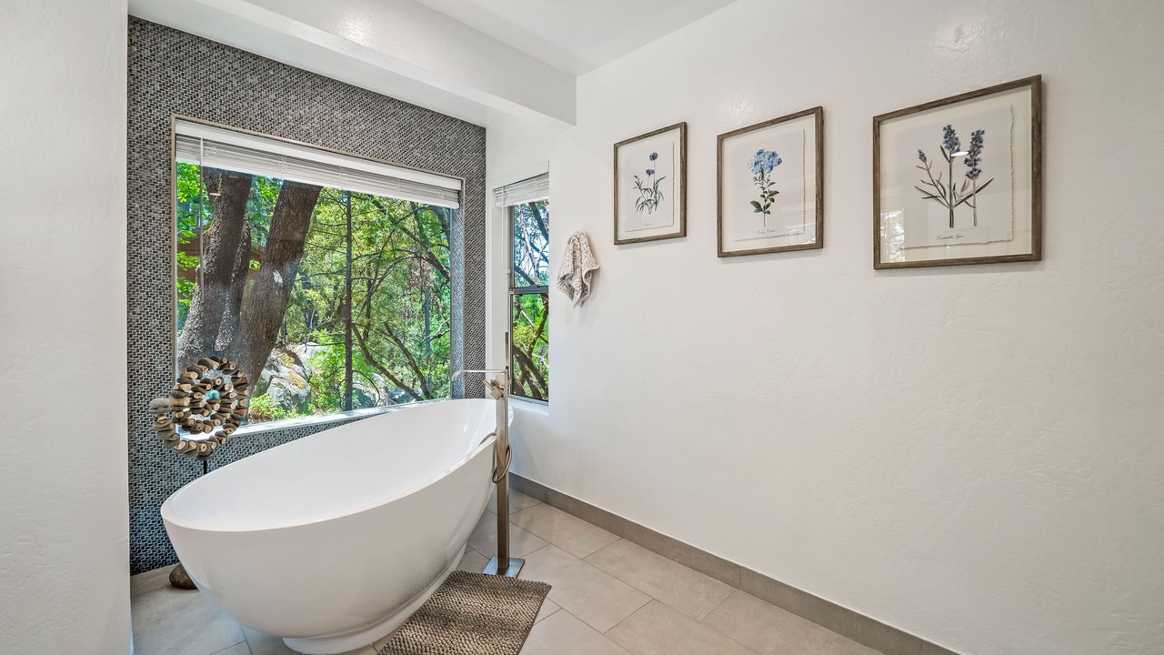 Photo of Bathroom in Yosemite Forks