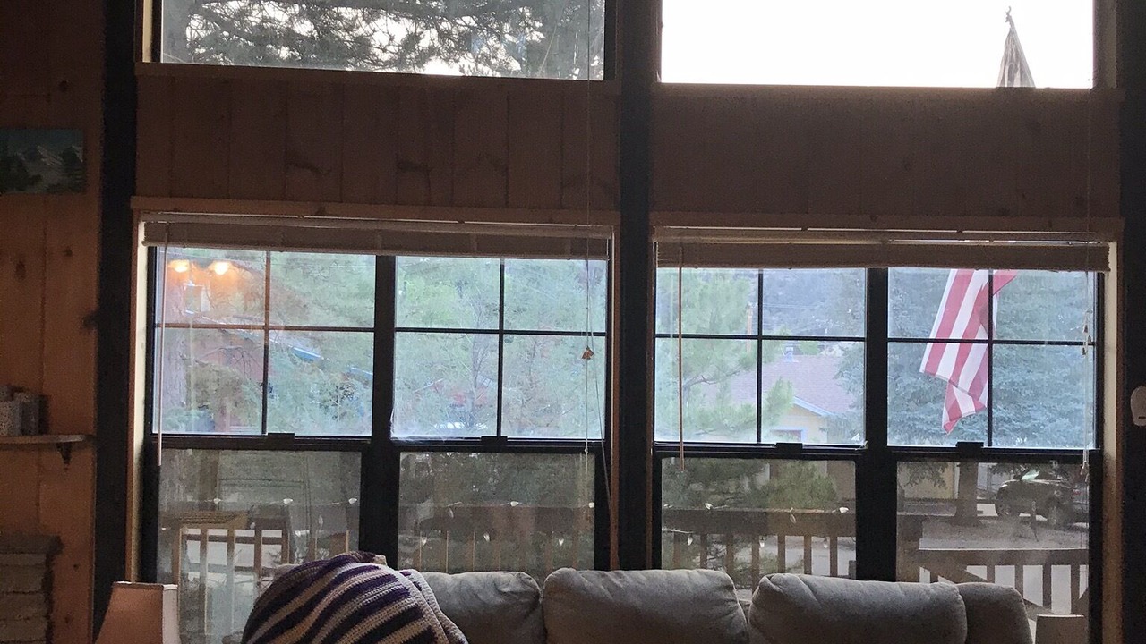 Photo of Livingroom in Frazier Park