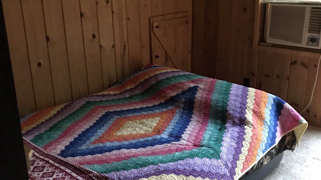Photo of Bedroom in Frazier Park