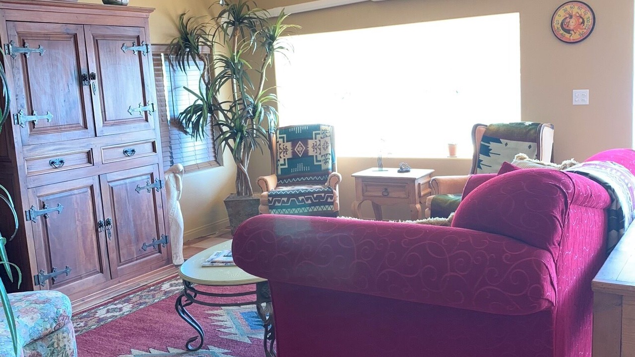 Photo of Livingroom in Parker Strip