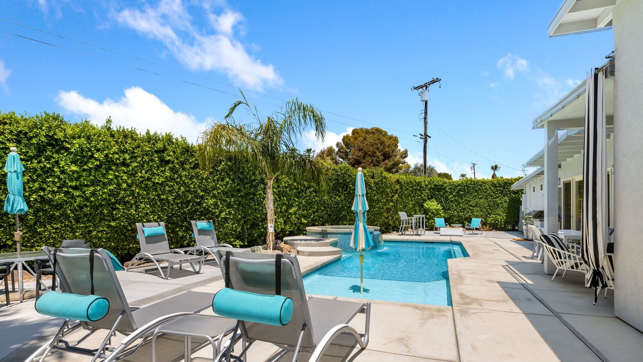 Photo of Outdoor in Sunrise Vista Chino