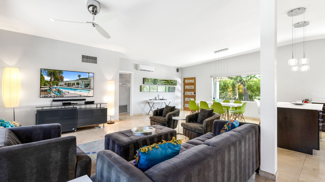 Photo of Livingroom in Sunrise Vista Chino