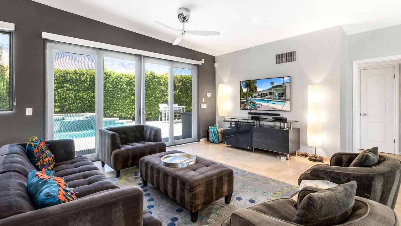 Photo of Livingroom in Sunrise Vista Chino