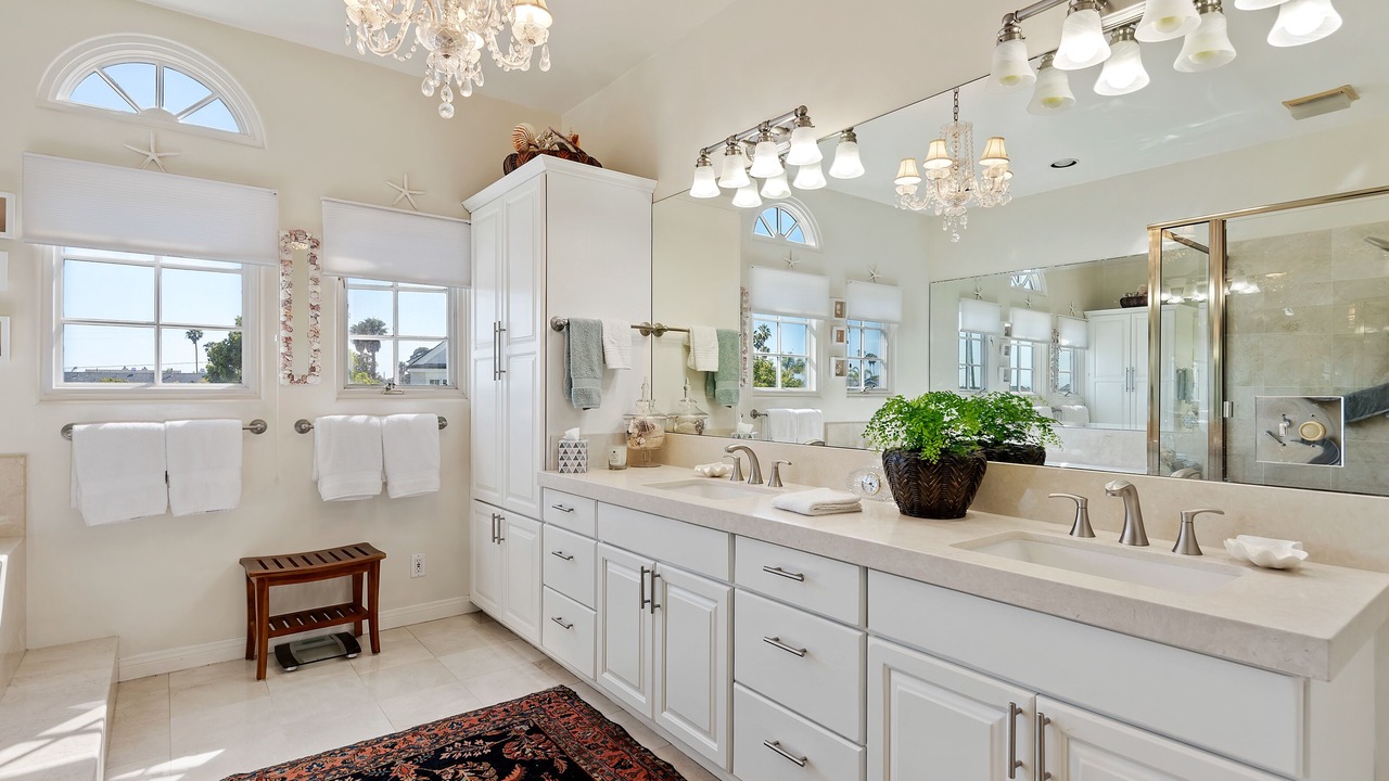 Photo of Bathroom in Carpinteria