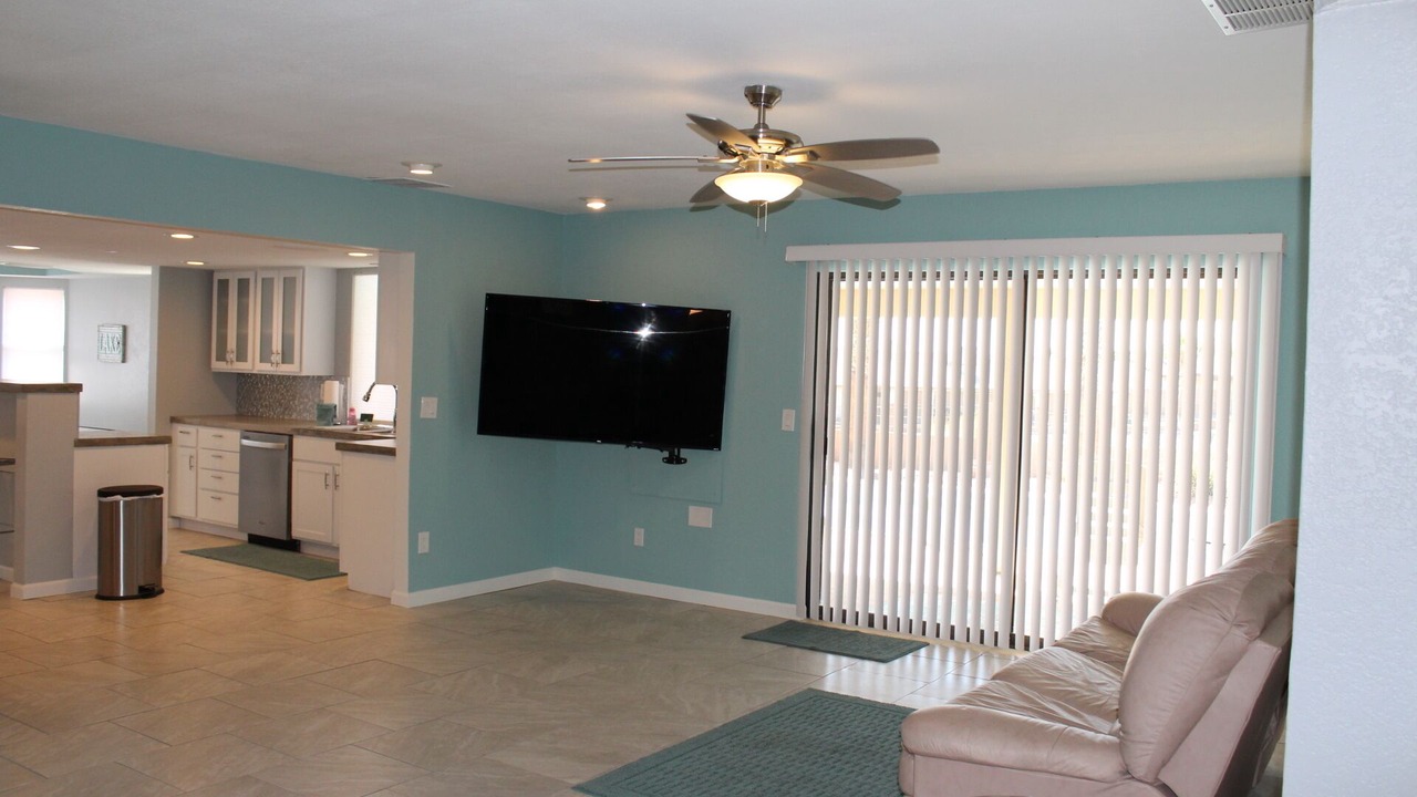 Photo of Livingroom in Residential Estates